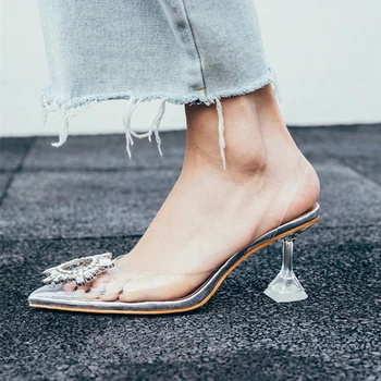 2021 ljetne nove prozirne ženske sandale modni elegantne cipele na štikle od marmeladu s oštrim kristali na visoku petu