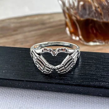 Vintage Gotička Starinski Srebrna Boja Ruka s prstenja u obliku srca za žene i Muškarce Punk Hip-hop Identitet Prstena za prste Večernje nakit Poklon