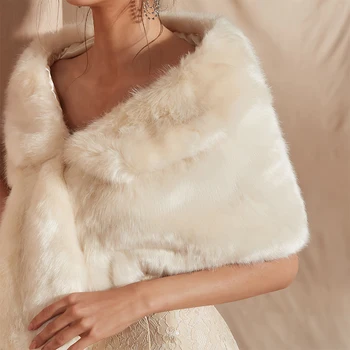 2020 Šal od umjetnog krzna Vjenčanje bolero Zimsko vjenčanje пожимание ramena za žene oblozi jakna večernjim kaput