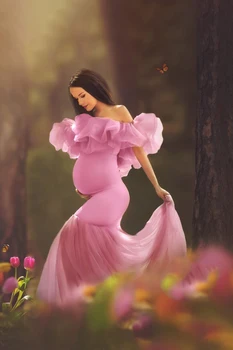 Prilično Pink Elastična mekana Tkanina Duge haljine za trudnice sa volanima od tila s otvorenim ramenima Haljina za Natjecanje Sirene