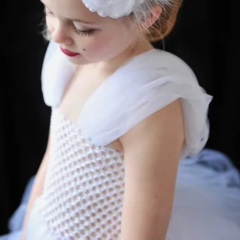 Za djevojčice Bijelo вязаное haljina-kutije za kukičanje Dječja haljina s bujnim ramenima s cvjetnim lukom za kosu Dječji kostim na dan rođenja Vjenčanica