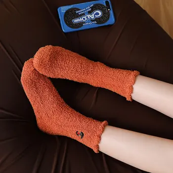 Zimske čarape od koralnog runo ženske japanski slatka crtani čvrste čarape do sredine kavijar s debelim ručnikom Ženske čarape topla slatka djevojka ropa kawaii